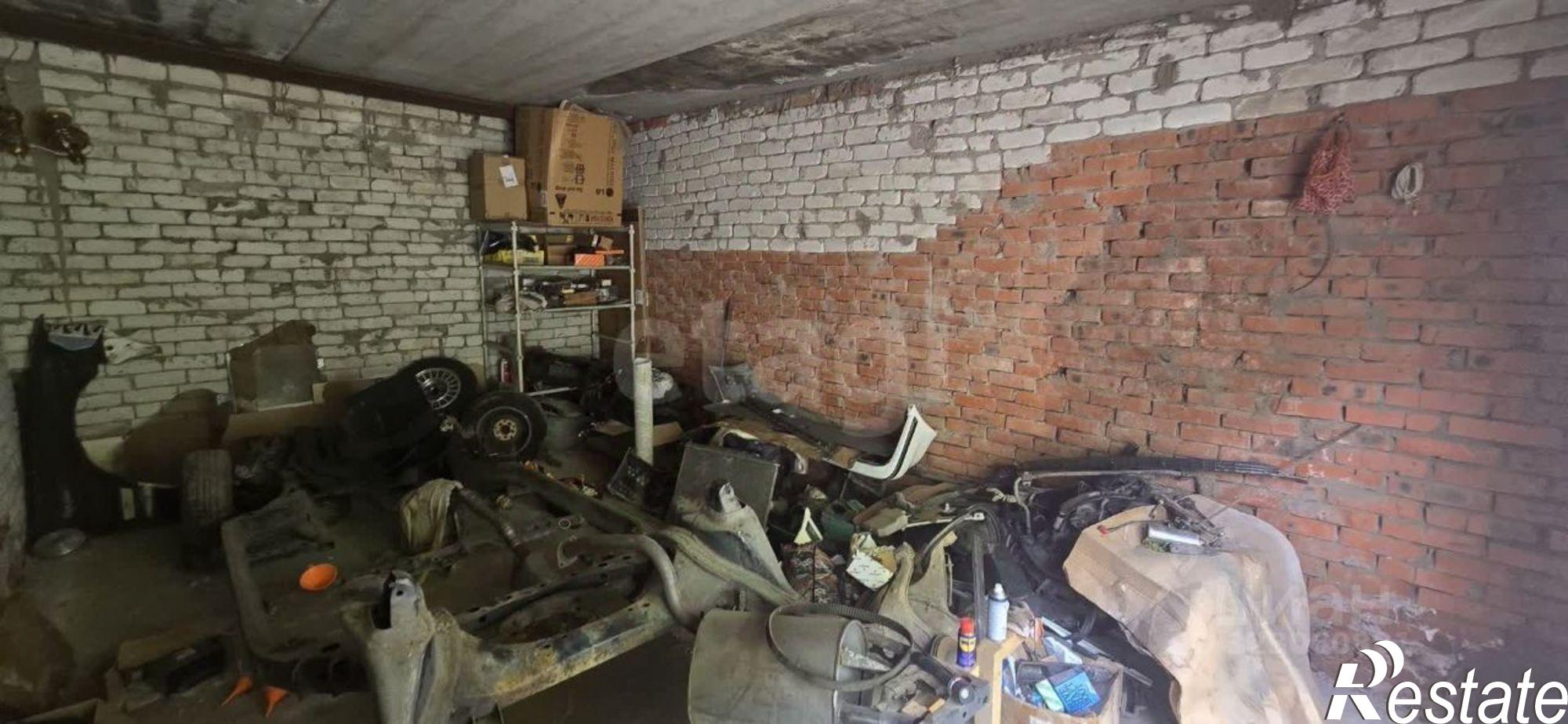 Купить гараж, место в паркинге за 593 433 рублей