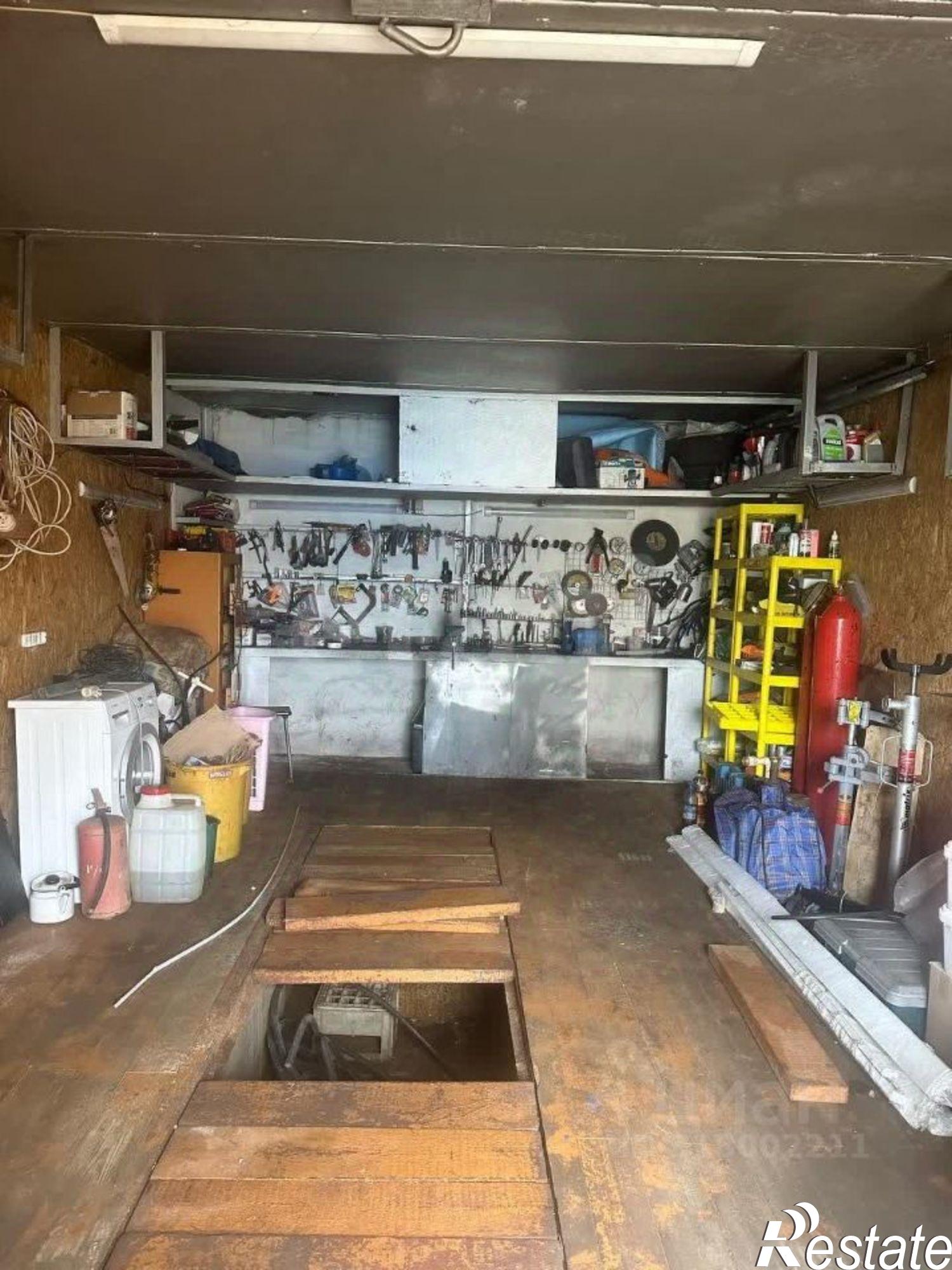 Купить гараж, место в паркинге за 2 000 010 рублей на ул 1-я Тепличная, 24/1