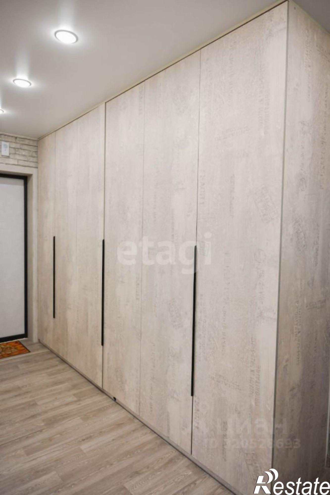 Купить квартиру за 12 000 000 рублей на ул Василенко, 1/4