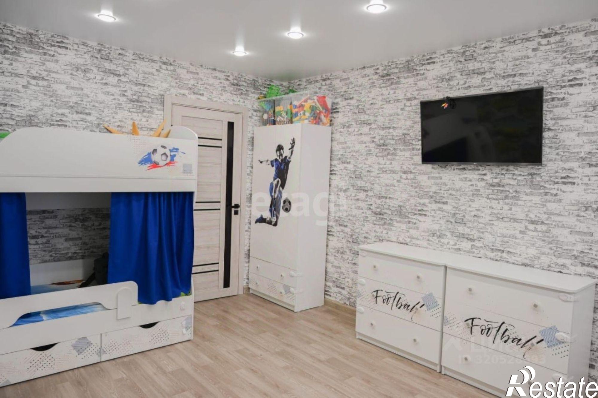 Купить квартиру за 12 000 000 рублей на ул Василенко, 1/4