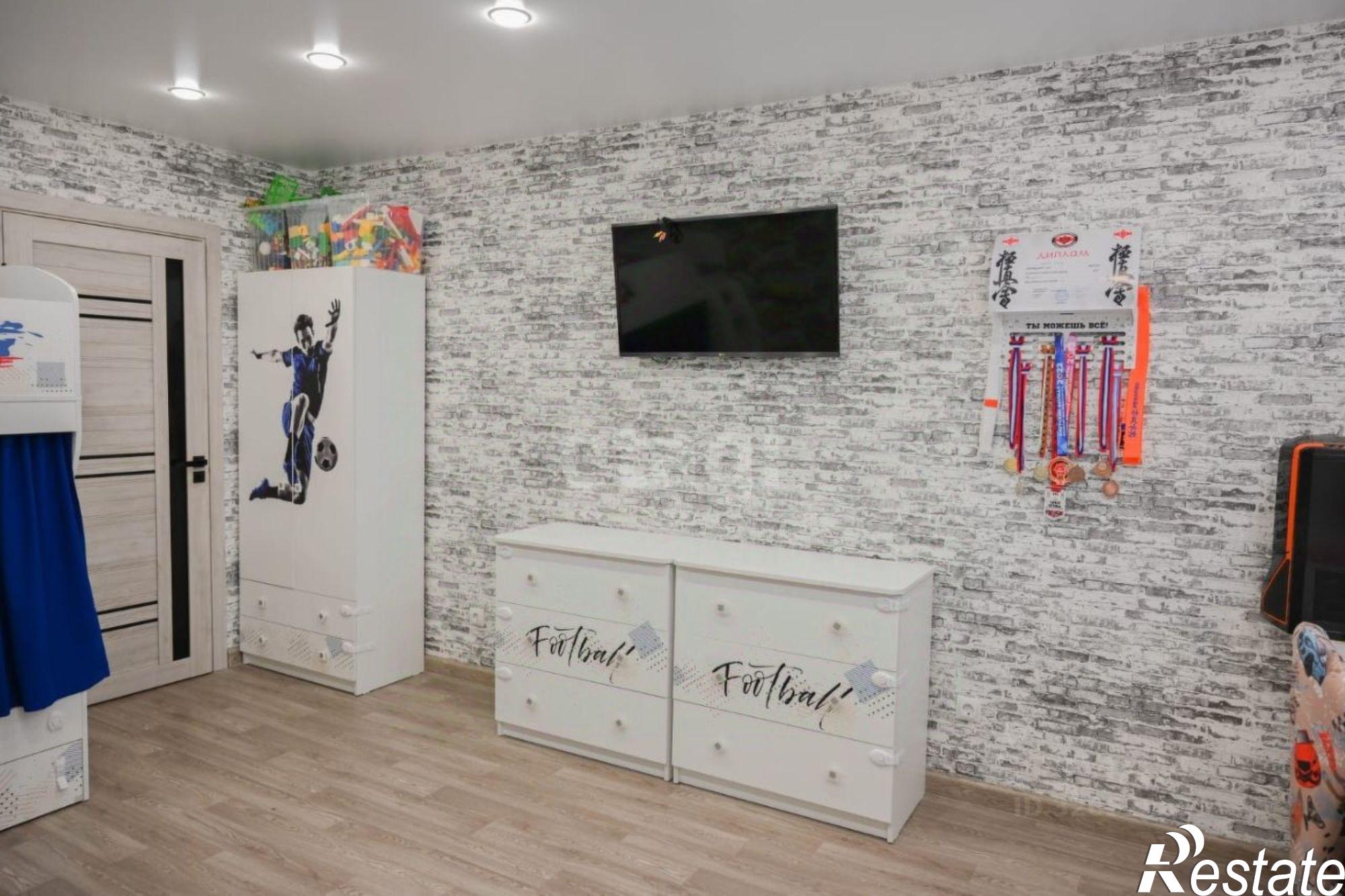 Купить квартиру за 12 000 000 рублей на ул Василенко, 1/4