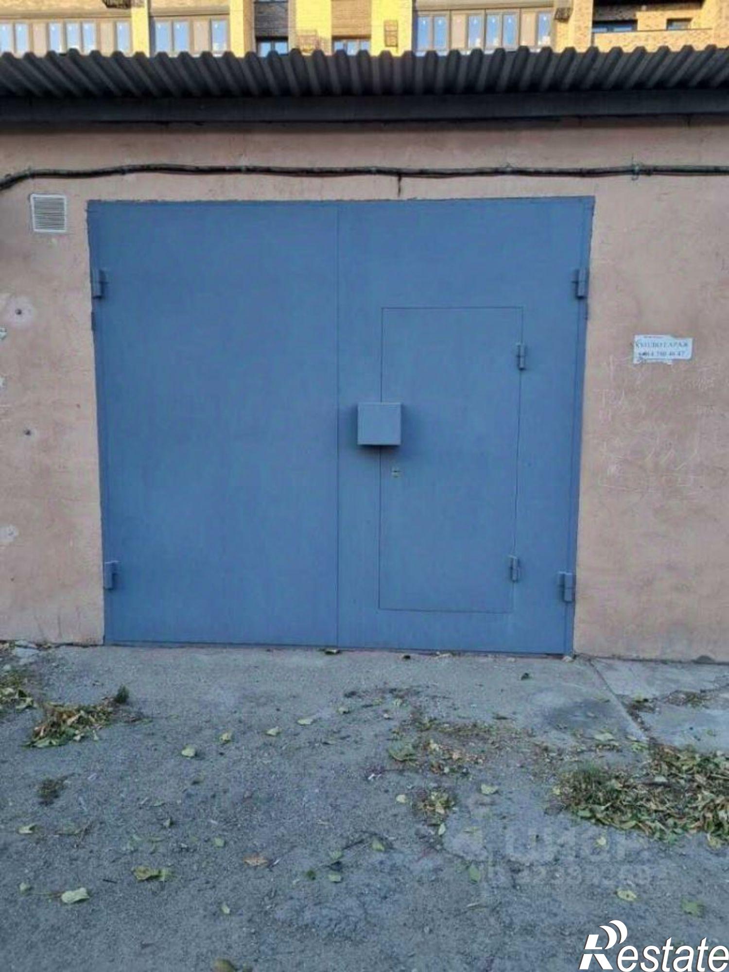 Купить гараж, место в паркинге за 3 000 000 рублей на ул Партизанская, 66Б