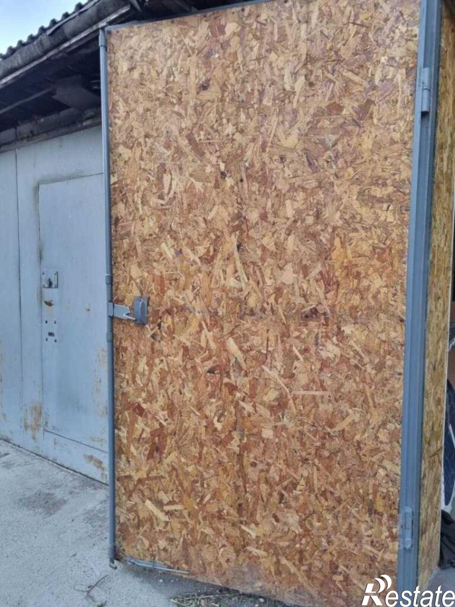 Купить гараж, место в паркинге за 3 000 000 рублей на ул Партизанская, 66Б