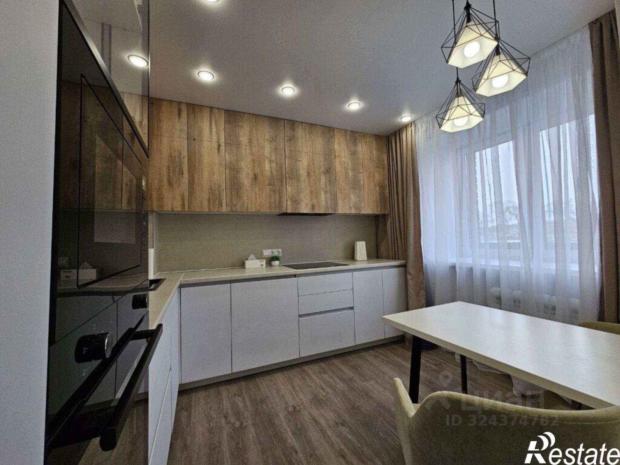 Купить квартиру за 8 752 800 рублей на ул Рабочая, 60