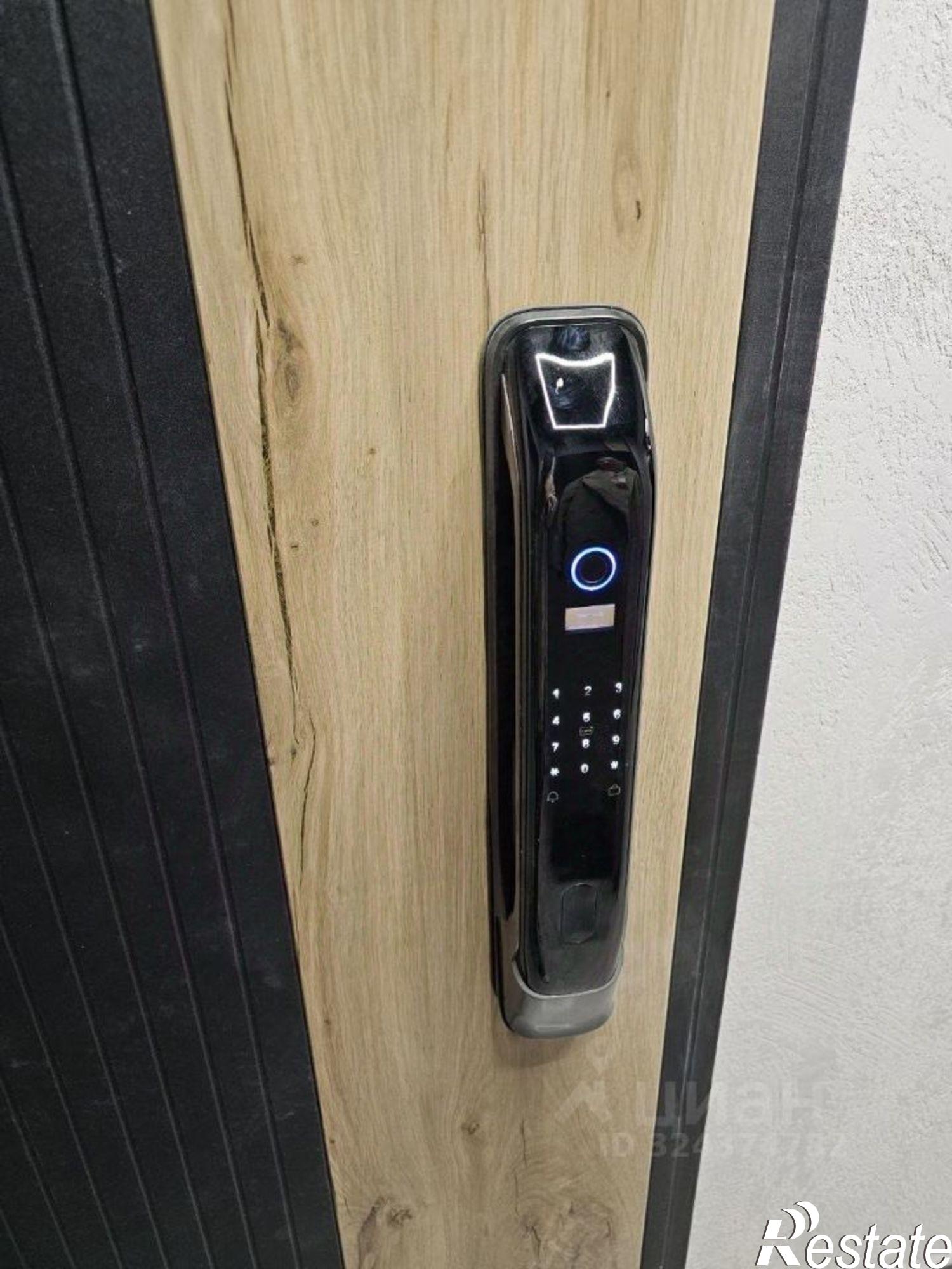 Купить квартиру за 8 752 800 рублей на ул Рабочая, 60