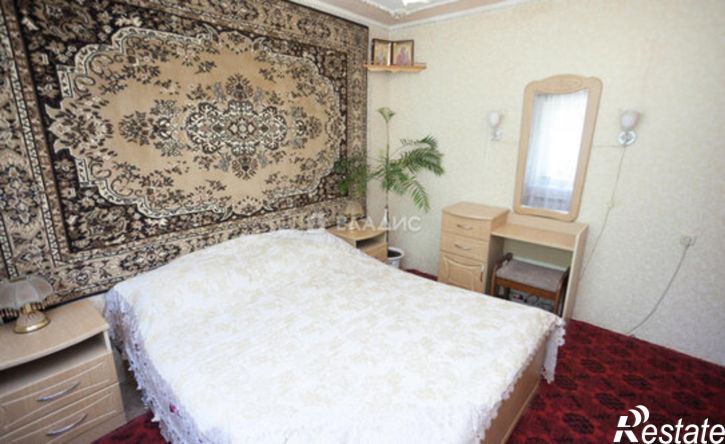 3-комн квартира улица 50 лет Октября, 10,  д. 10