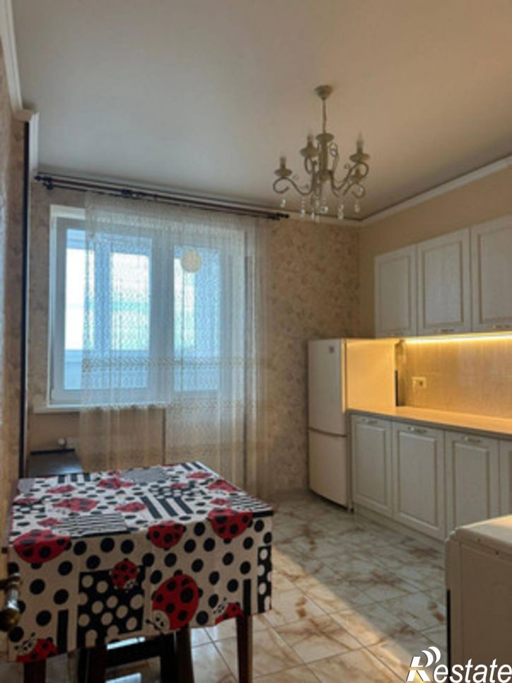 1-комн квартира Светлый мкр, 2