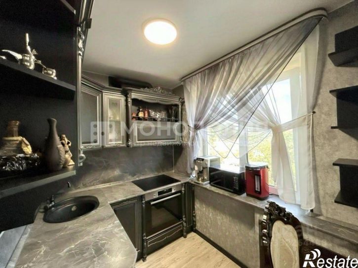 3-комн квартира ул Никольское шоссе, 63Б,  д. 63Б