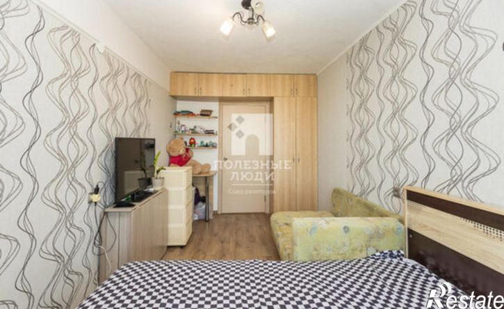 3-комн квартира ул Зеленая, 8,  д. 8