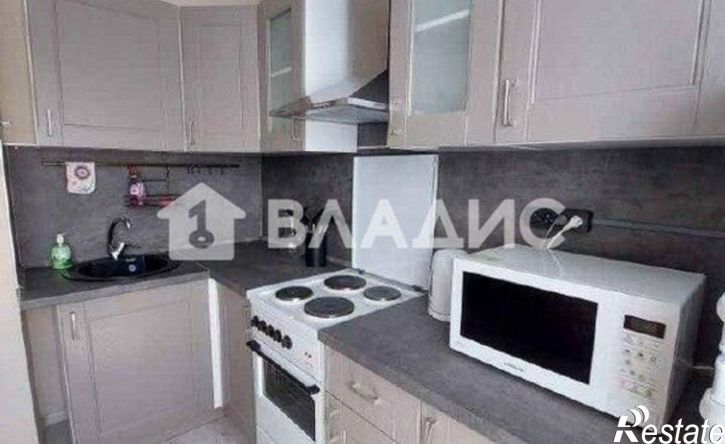 2-комн квартира ул Кантемирова, 20/2,  д. 20/2