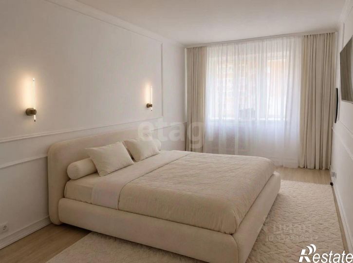 3-комн квартира ул Кантемирова, 23/2,  д. 23/2