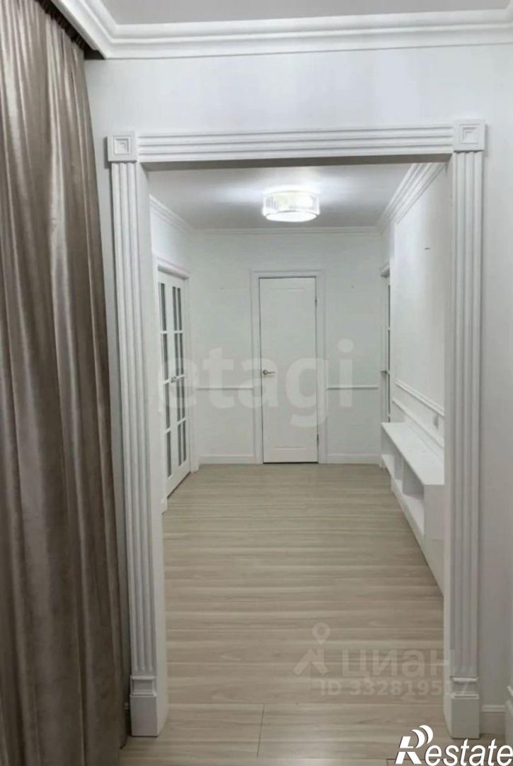 3-комн квартира ул Кантемирова, 23/2,  д. 23/2