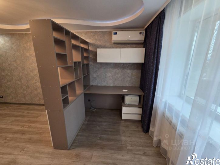 3-комн квартира ул Кантемирова, 23/2,  д. 23/2