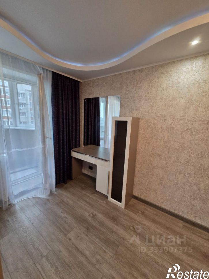 3-комн квартира ул Кантемирова, 23/2,  д. 23/2
