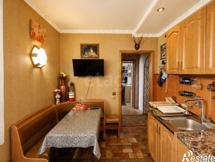 3-комн квартира ул 50 лет Октября, 144,  д. 144