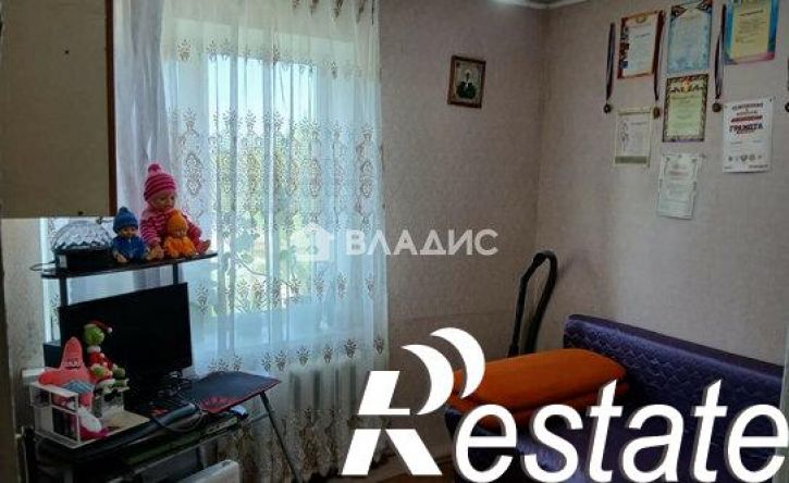 3-комн квартира улица 50 лет Октября, 3,  д. 3